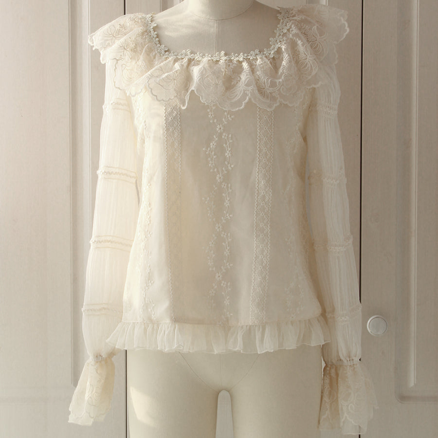 Swan Lake Vintage Lolita Lace Long-sleeved Shirt