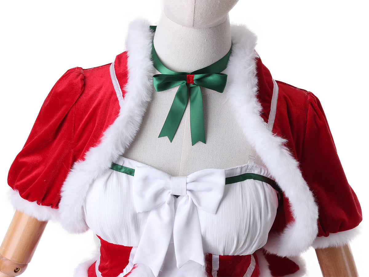 Re:Zero Cosplay Readies Rem for the Holidays