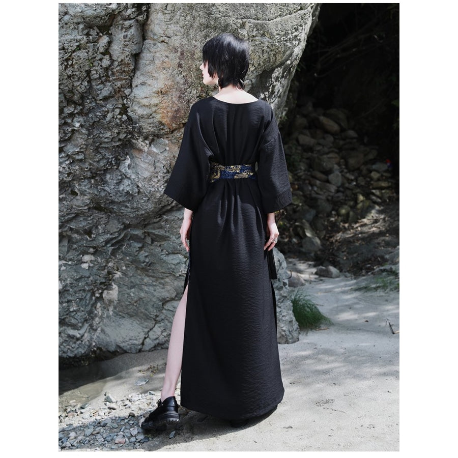 V-Neck Cool Slit Kimono Improved Black Dress