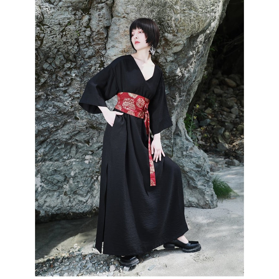 V-Neck Cool Slit Kimono Improved Black Dress